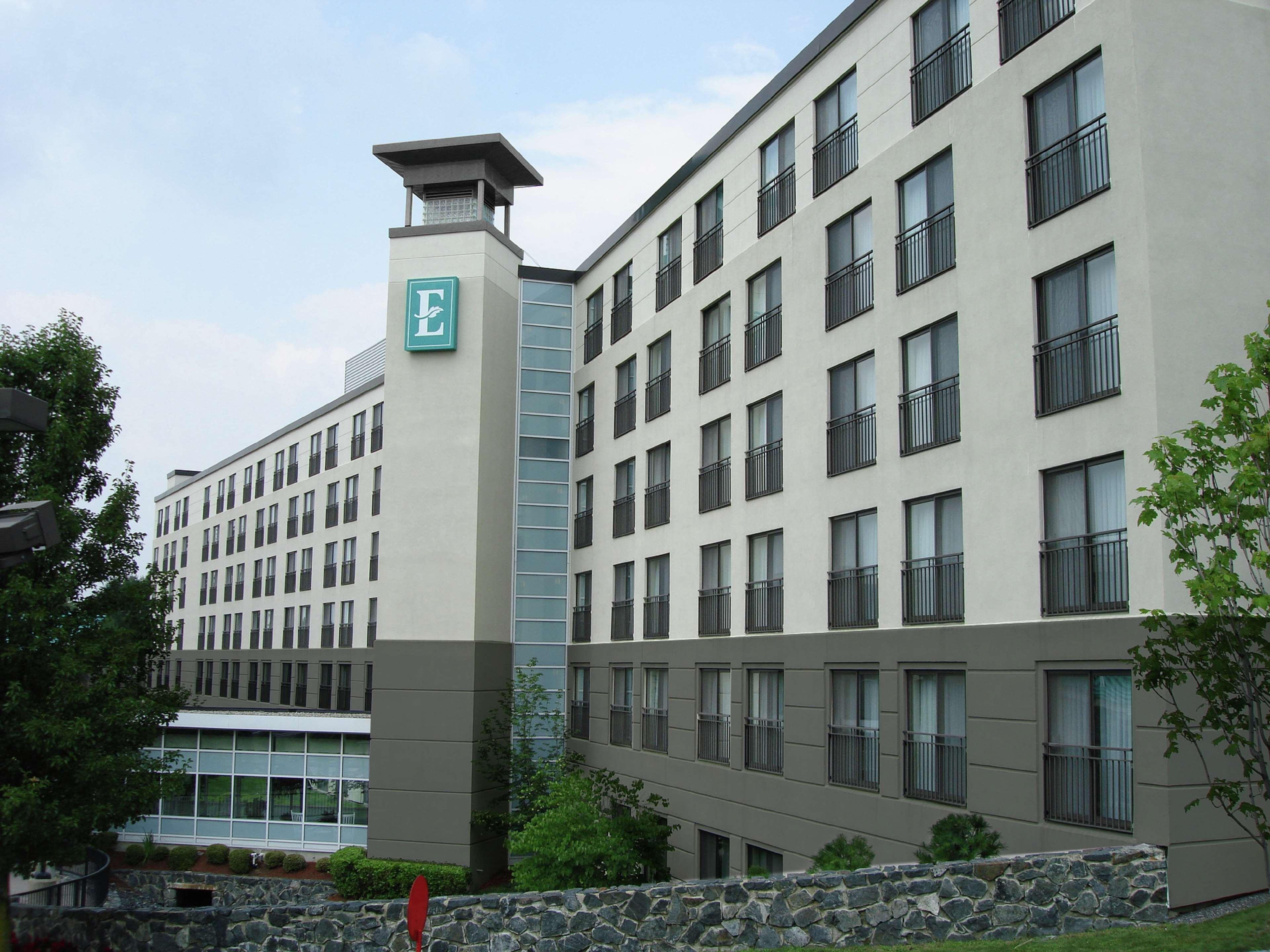 Embassy Suites By Hilton Boston Marlborough Exterior photo